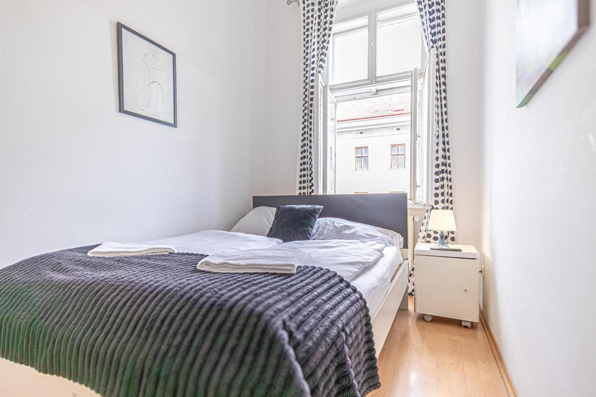 Sweet 3Br Shared Apt Near Wiener Stadthalle & Central Esterno foto