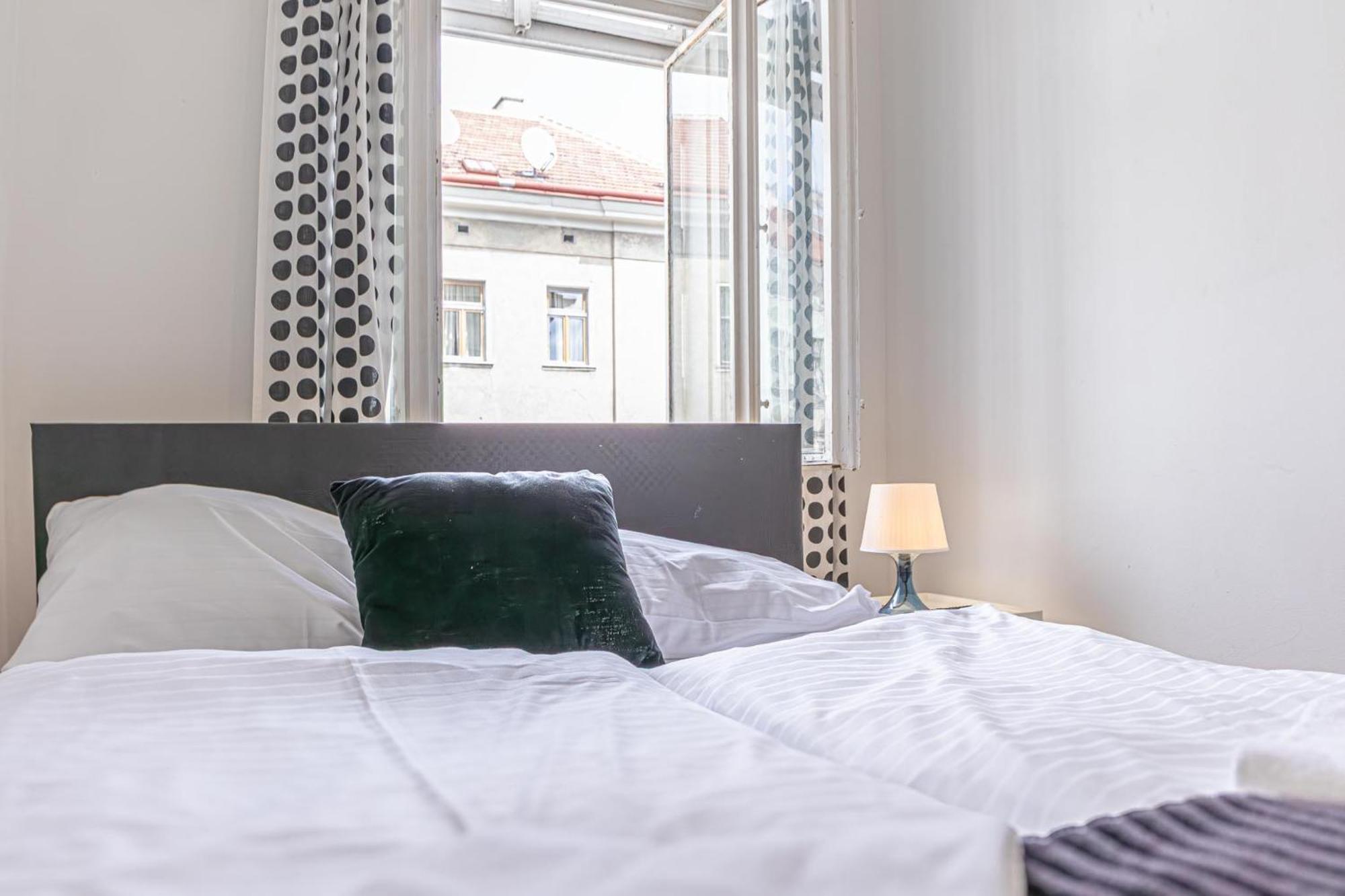 Sweet 3Br Shared Apt Near Wiener Stadthalle & Central Esterno foto