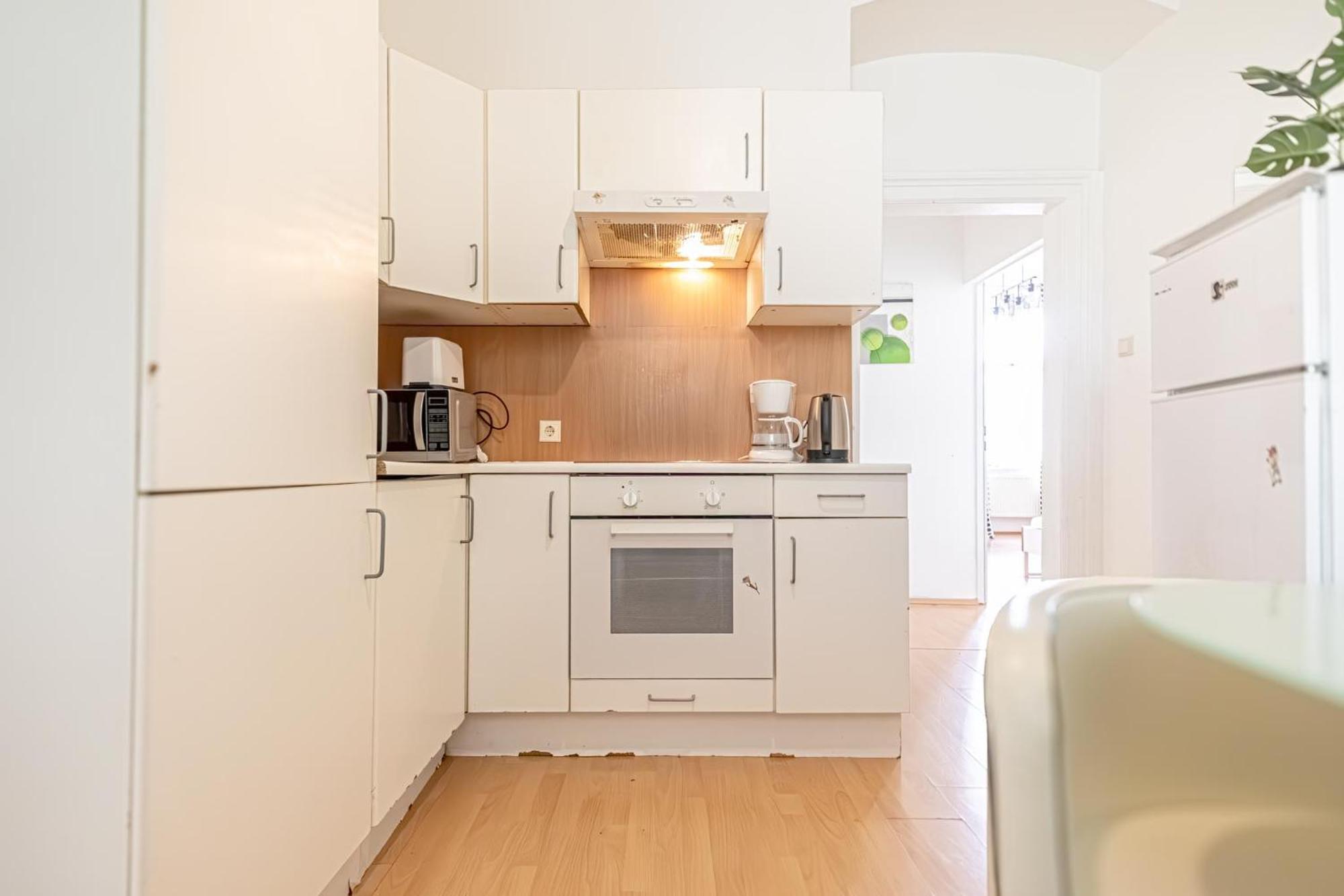 Sweet 3Br Shared Apt Near Wiener Stadthalle & Central Esterno foto